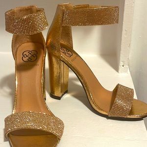 High heel size 7